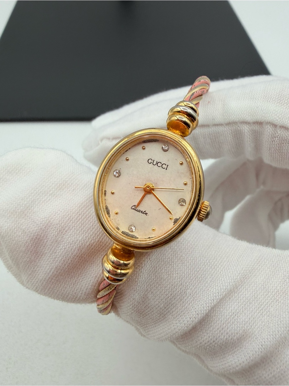 Gucci vintage Women’s Gold-Tone Cable Bracelet Watch - Gold & Pink